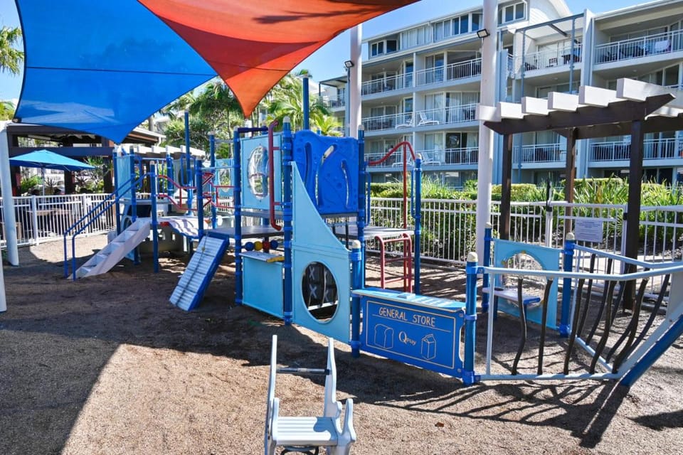 Beachfront Choices - Beach, Lagoon, Spa ZE1 Apartment in Sunshine Coast