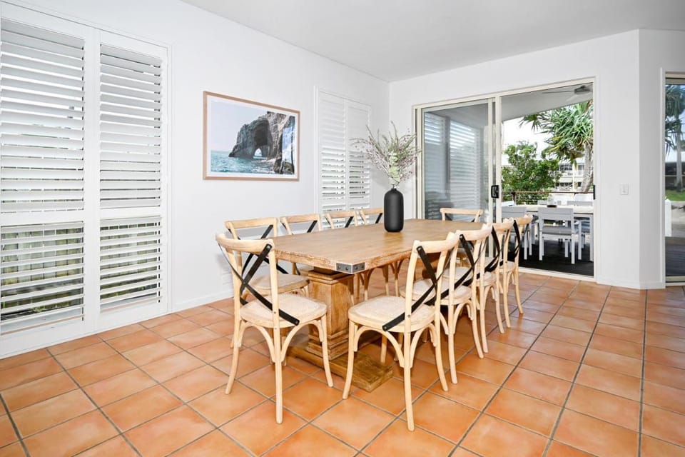 Stunning Mooloolaba Waterfront Home -10 guests ZB1 Vacation rental in Sunshine Coast