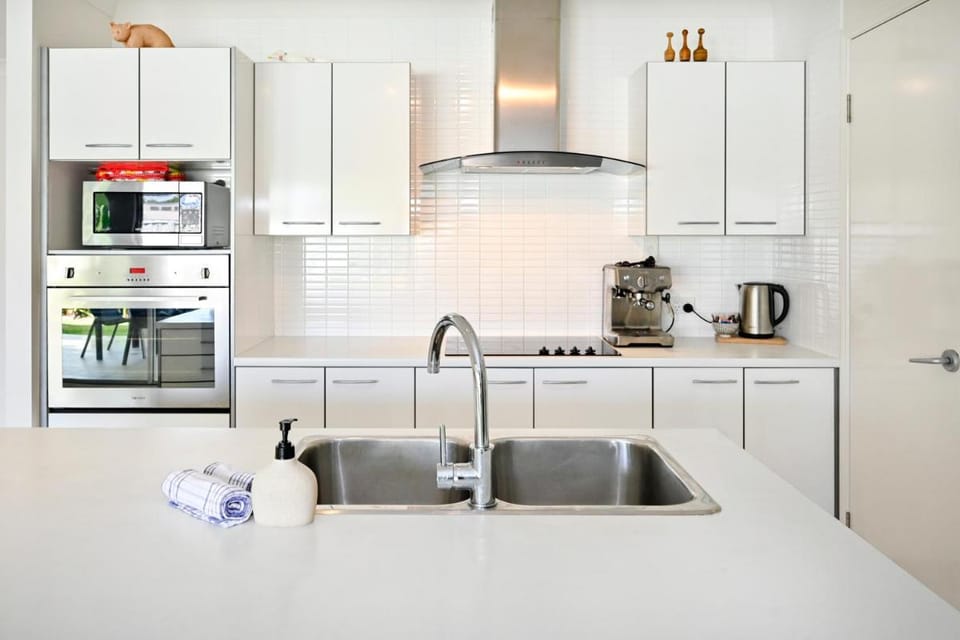 Beach House Getaway - Stylish, Kms of Beach ZA1 Vacation rental in Sunshine Coast