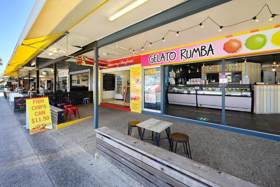 Mooloolaba 2 B/R Getaway - Perfect location ZD5 Apartment in Sunshine Coast