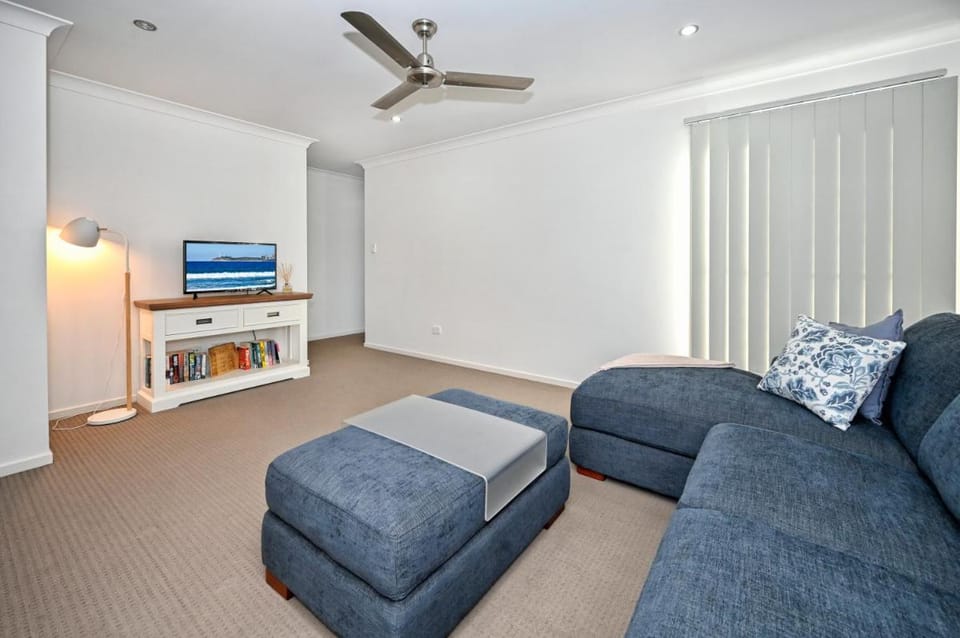 Stylish Maroochydore Delight - 3 bed, 2 bath Apartment in Maroochydore