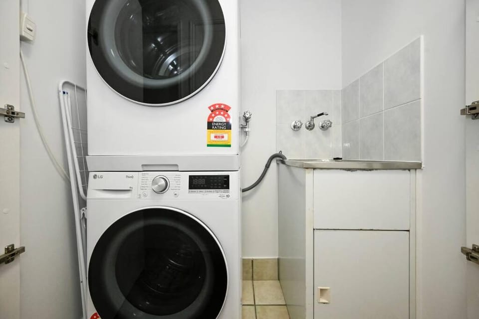 Paradise at Picnic Point - 3B/R Apartment in Maroochydore