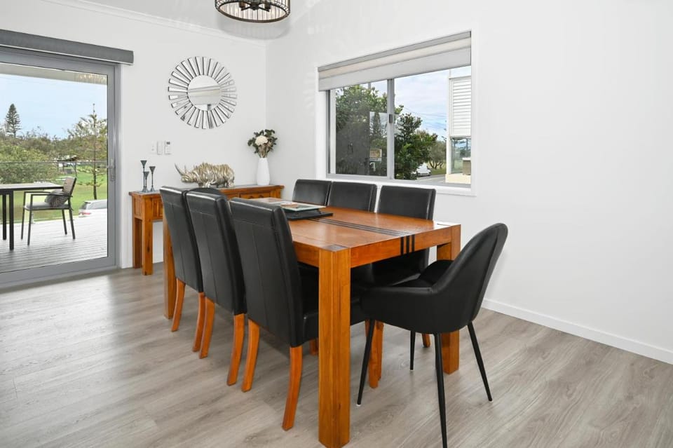 Stunning, Beachfront Dream Home - ZA3 Vacation rental in Sunshine Coast
