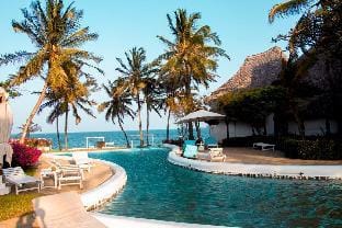 Maria, the Star* on the sea beach cottages - Mama Apartment in Malindi