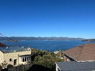 Sea views from sunny house Vacation rental in Wellington