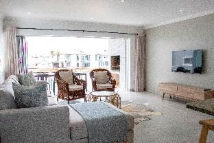 Waterfront Apartment - Marina Martinique Apartment in Eastern Cape