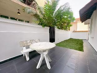 A20 Centra Dato Onn 16 Austin Semi D 5Room 20Pax Vacation rental in Johor Bahru