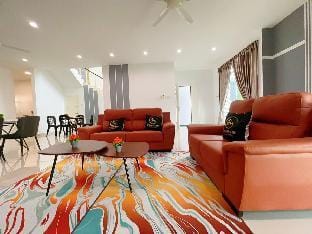 A20 Centra Dato Onn 16 Austin Semi D 5Room 20Pax Vacation rental in Johor Bahru
