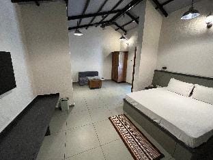 Parnakuti Cottage Farm Stay in Maharashtra