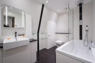Apartment 4, 48 Bishopsgate by City Living London Apartment in London