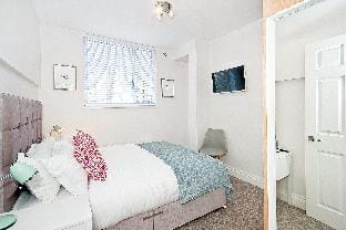 F1 Greek Street by City Living London Apartment in City of Westminster