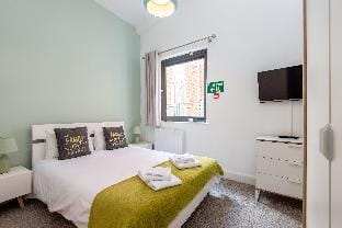 Mulberry North Penthouse by City Living London Apartment in London Borough of Islington
