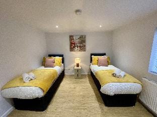 Cozy Cheltenham Accomodation Apartment in Cheltenham