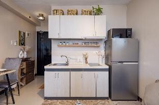 Nomads’ Haven - a budget friendly, Zen Studio. Apartment in Lapu-Lapu City