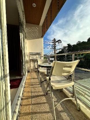 Paradise Breeze Apartments 2bed Apartment in Phuket