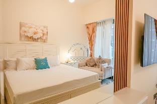 Comfort and Stylish Studio in Azizi Riviera 18 Apartment in Dubai