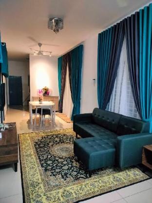 Aiman"Rose Homestay Vacation rental in Selangor, Malaysia