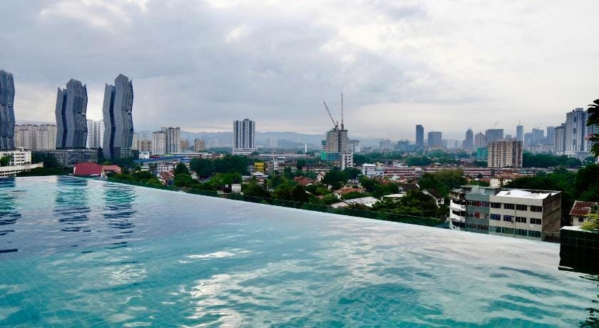 Infinite Pool! Room in Kuala Lumpur Apartment in Federal Territory of Kuala Lumpur