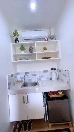 Mactan Hostel Room 2 Apartment in Lapu-Lapu City
