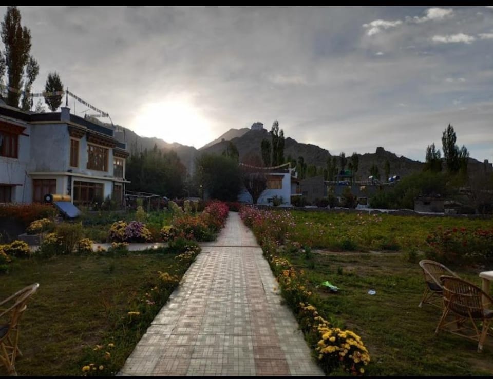 Hotel  Kurja House Hotel in India