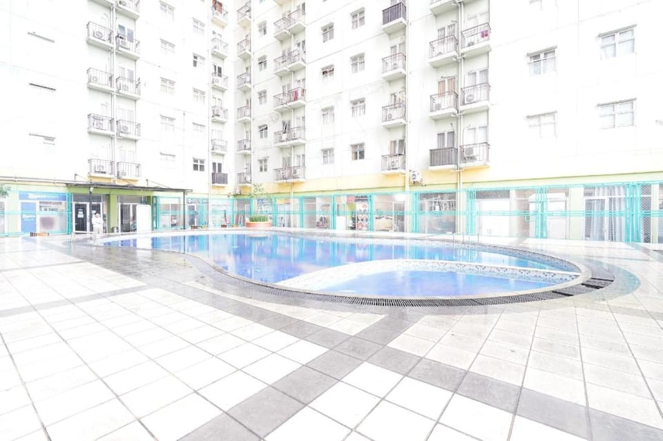 OYO 93928 The Metro Suites Apartment By Nn Rooms Hotel in Bandung
