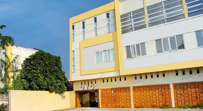 Hotel O Helvetia Near Plaza Millenium Formerly Sunny Inn Hotel in Indonesia