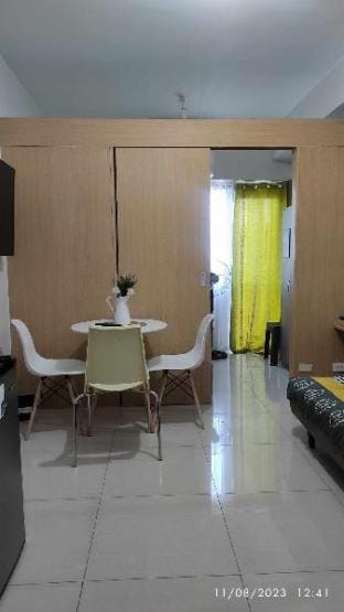 Maaliwalas na condo Apartment in Quezon City
