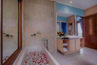 Colorful 2BR Private Villa In Canggu Vacation rental in North Kuta