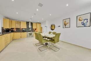 Royal Holiday House in Mayfair Apartment in City of Westminster