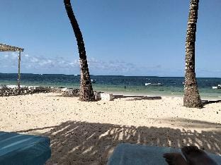 MARIA, the Star on the Sea Beach cottages   JIRANI Apartment in Malindi
