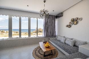 Kamara Sea View Villa in Kamari