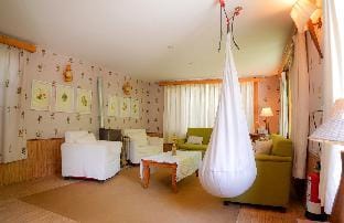 Nalagarh Loghuts by Edenhomes Vacation rental in Manali