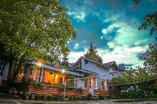 Nalagarh Loghuts by Edenhomes Vacation rental in Manali