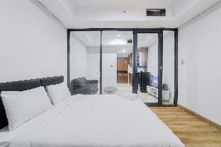 Tranquil 1BR The Smith Alam Sutera Apt By Travelio Apartment in West Java