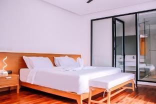 Modern 4BR Private Pool Villa In Canggu Villa in North Kuta