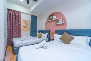 YueLai Inn-2BR City View Family Suite George Town Apartment in George Town