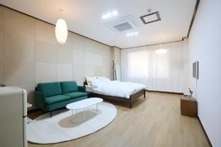 Yangyang Eunstay Bed and Breakfast in South Korea