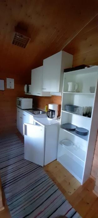 Perhemökki järven rannalla 20m2 Vacation rental in Finland