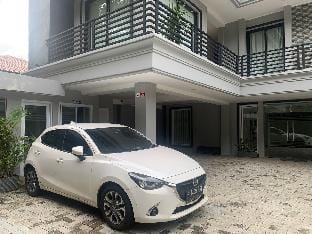 TOS Kostel Rawamangun Velodrome Vacation rental in Jakarta