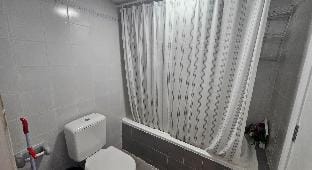 Studio close to Burjuman Metro Apartment in Dubai