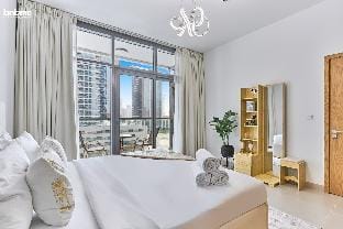 bnbmehomes-Prime Location near Dubai Fountain-307 Apartment in Dubai