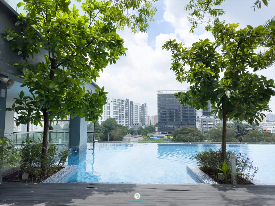 Ara Damansara - 4 min > LRT w Parking | CITTA Mall Apartment in Petaling Jaya