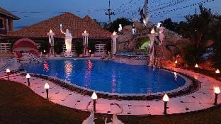EMPIRELAND Luxury Pool Villa Pattaya WalkingStreet Villa in Pattaya City