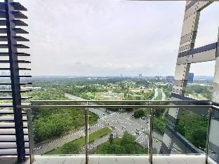 Meridin Sovo 1811 4paxCozy Legoland Netflix BySTAY Vacation rental in Johor