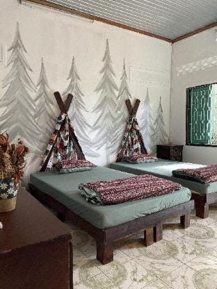 Cọ Cùn Homestay/ Handmade/ Paintings (single beds) Apartment in Vietnam