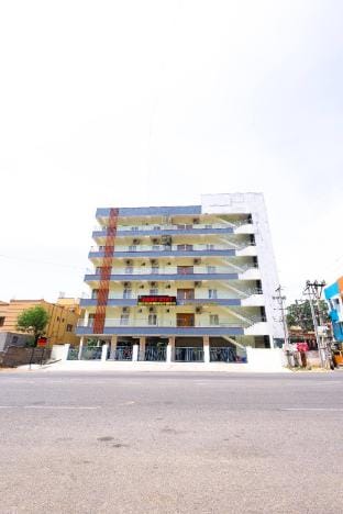 SBHS Homestay - Sheshadri Apartment in Tirupati