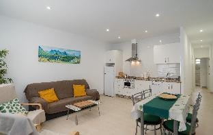 Apartamento al lado de la playa con parking Apartment in Benalmadena