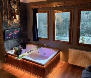 River Deluxe Vip  Vacation rental in Georgia