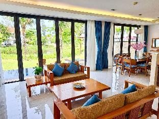 Garden view 3 bedrooms villa #near beach Vacation rental in Hoa Hai