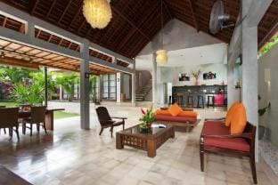 Peaceful 3BR Private Pool Villa In Seminyak Villa in North Kuta